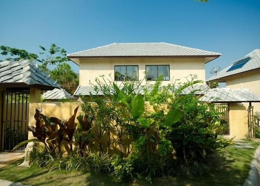 Nakhon Ratchasima Wang Nam Khiao Facade