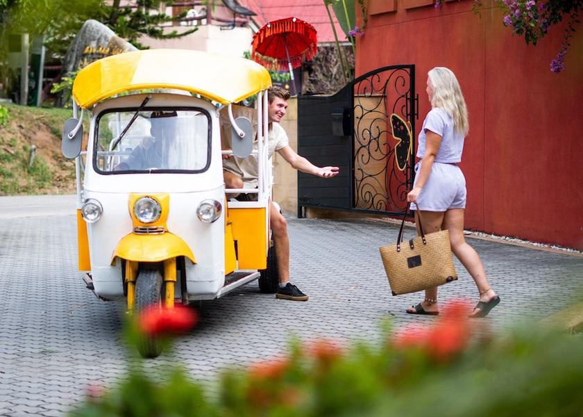 Surat Thani Koh Phangan Golf cart