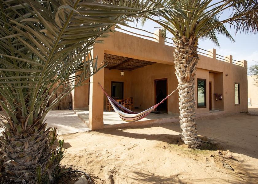 Abu Dhabi Remah Exterior Detail