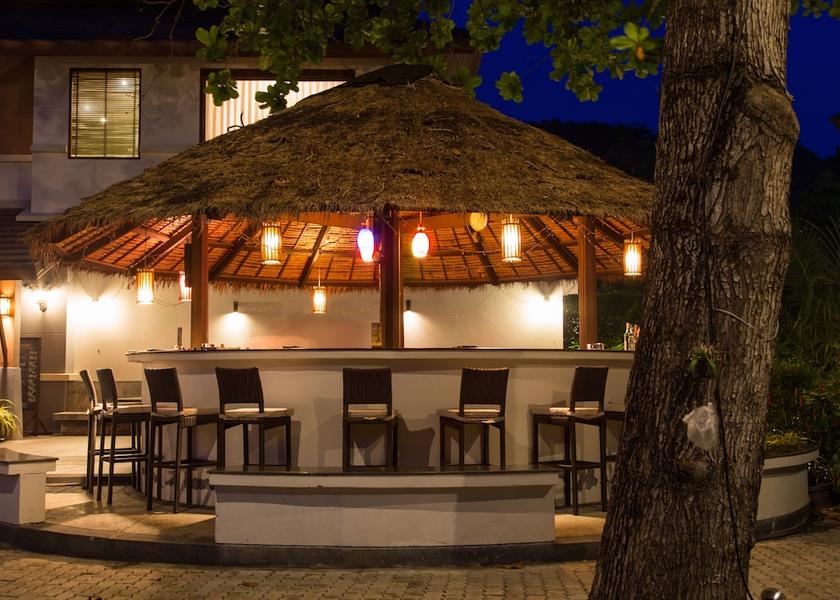 Surat Thani Koh Phangan Pool Side Bar