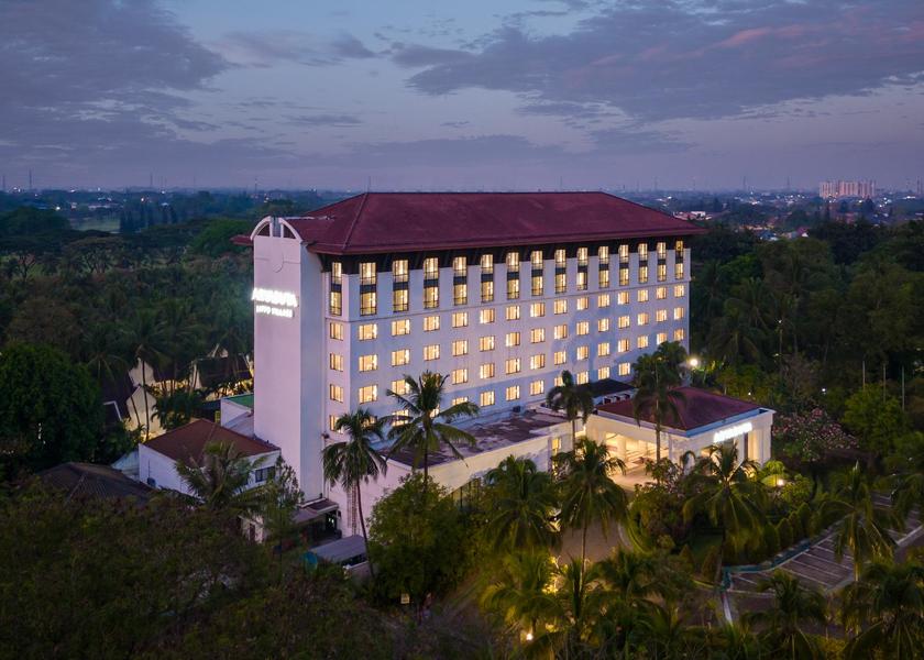 Banten Curug Hotel Exterior