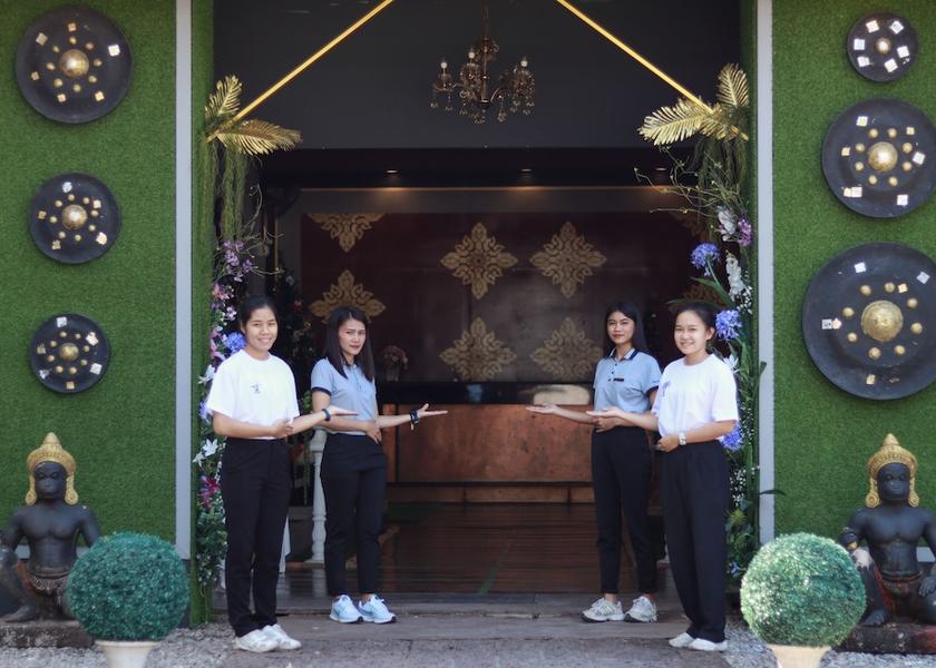 Kanchanaburi Province Si Sawat Reception