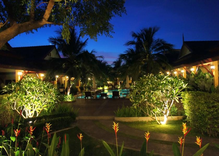 Phuket Rawai Facade