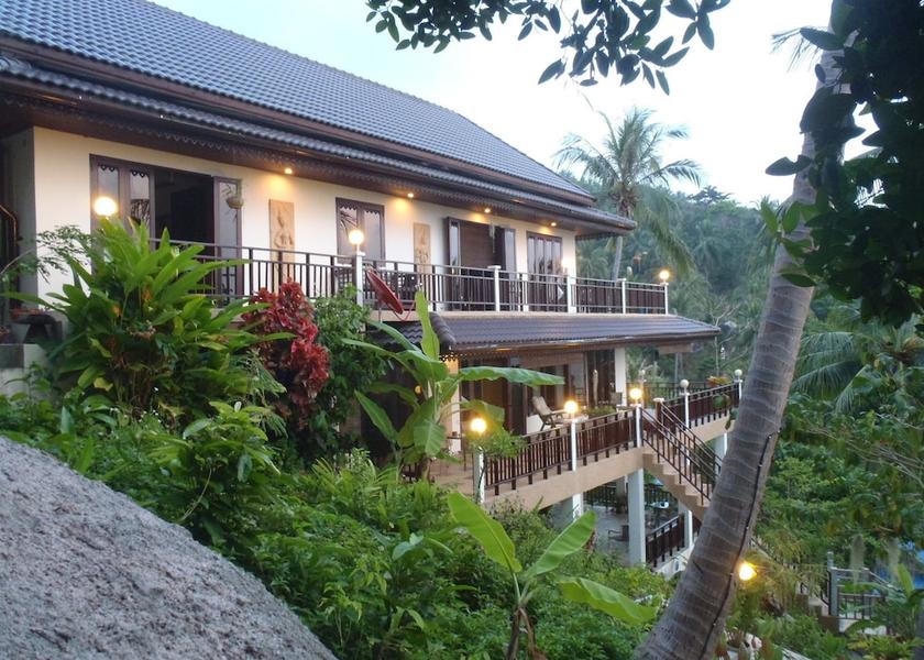 Surat Thani Koh Tao Facade