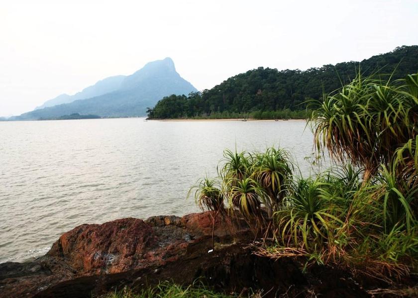 Sarawak Kuching Lake