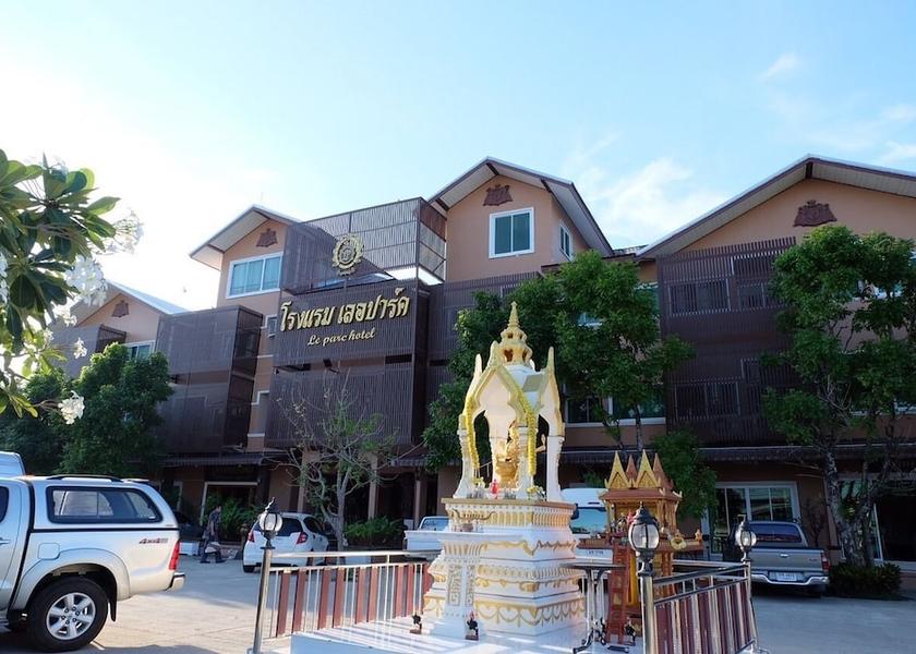 Phitsanulok Province Phitsanulok Parking