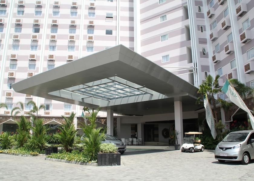 Central Java Colomadu Interior entrance