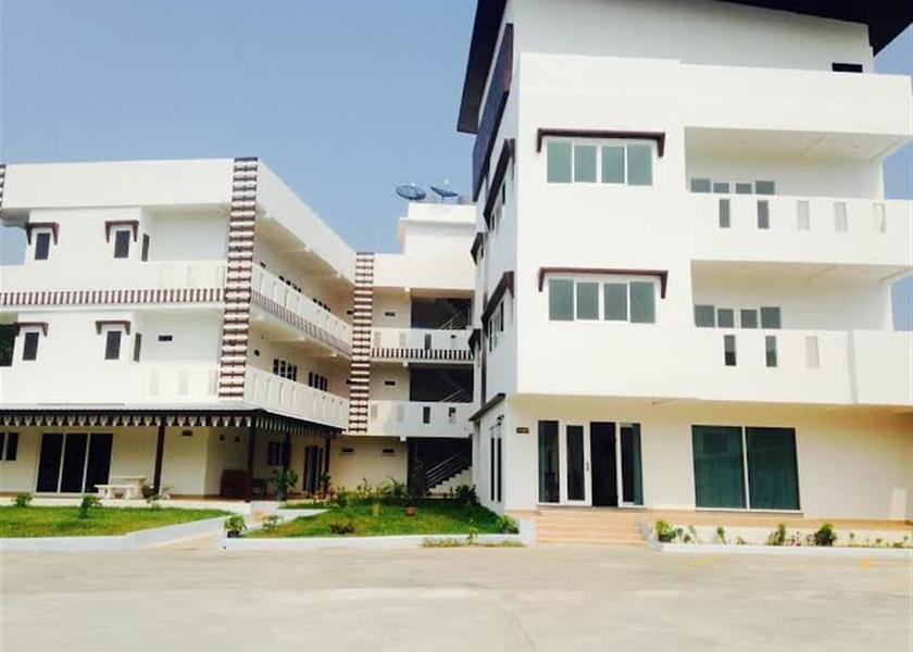 Phuket Ratsada Facade