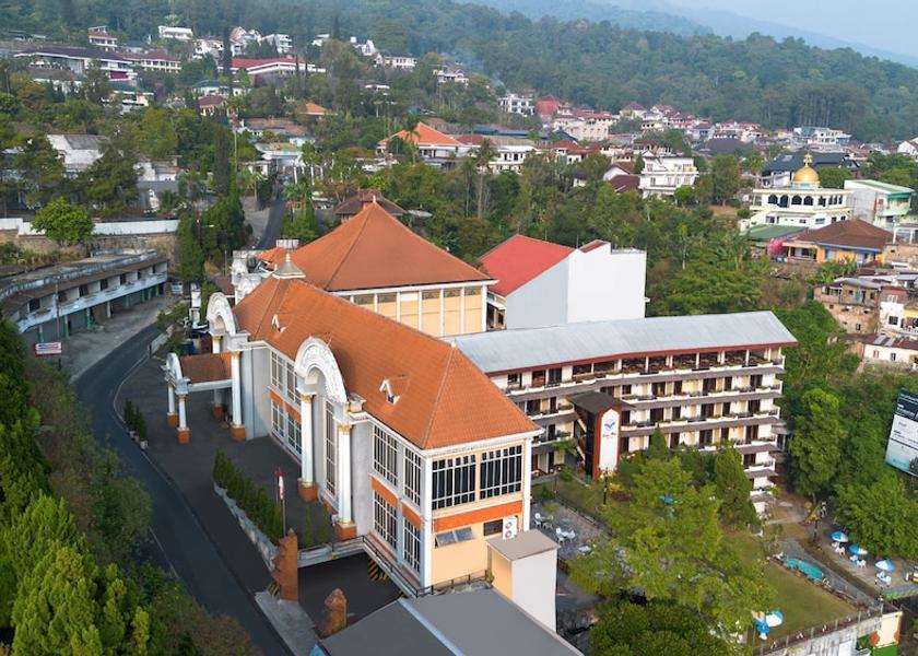 East Java Prigen Exterior