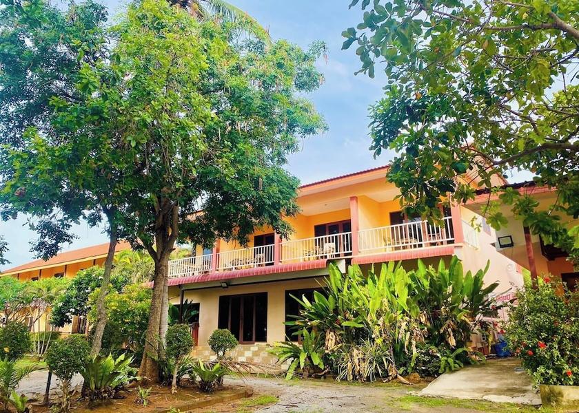 Prachuap Khiri Khan Sam Roi Yot Facade