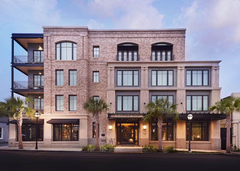 Illinois Charleston Facade