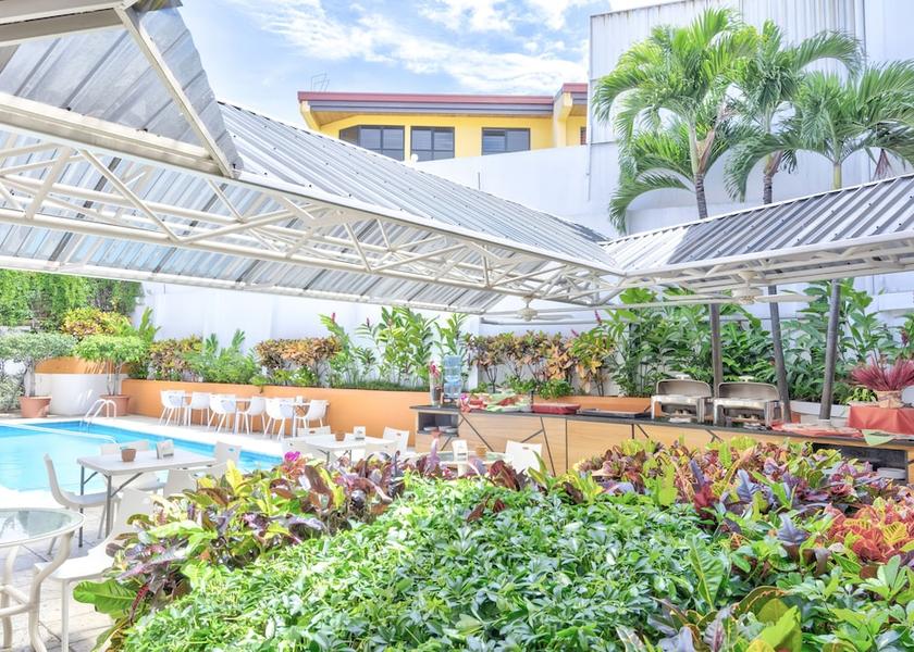 Alajuela San Jose Breakfast buffet