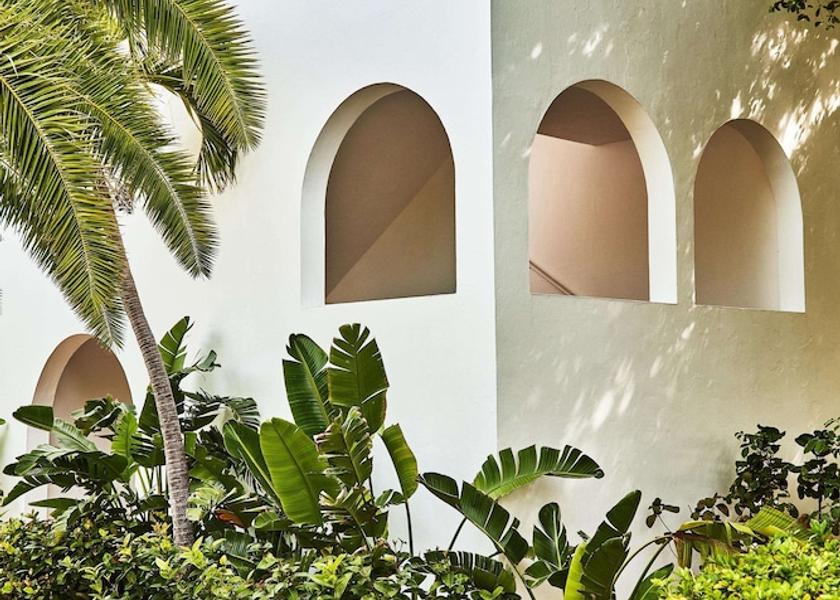  West End Village Room