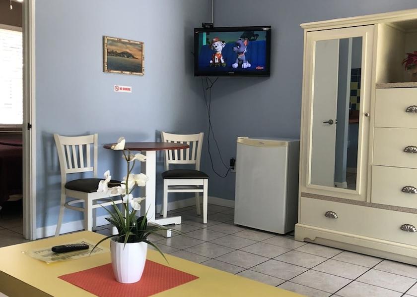 Florida St. Cloud Room