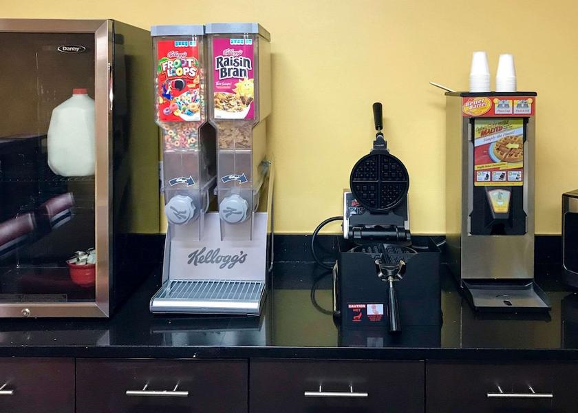 Oklahoma Purcell Breakfast Area