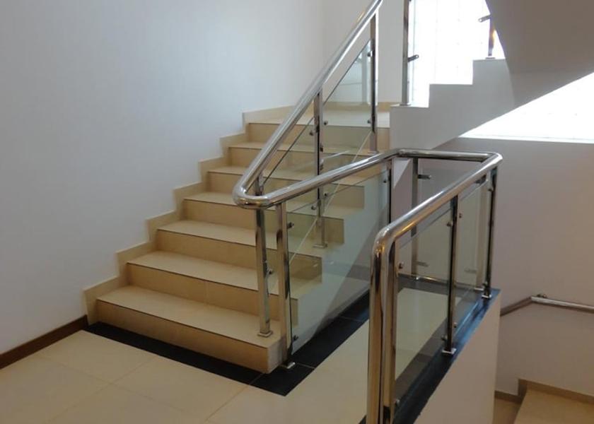  Luanda Interior Entrance