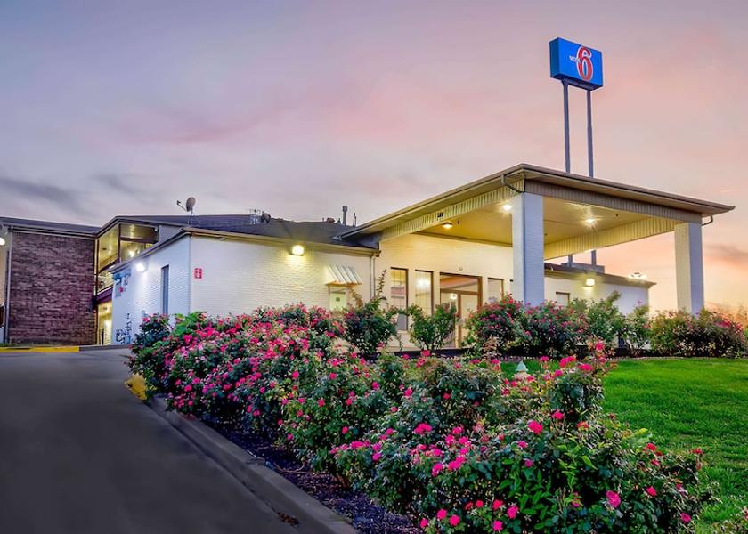 Kentucky Grand Rivers Exterior Detail