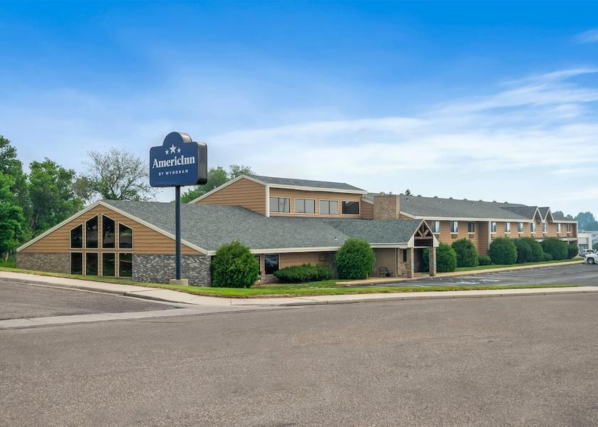 Texas Dickinson Exterior Detail