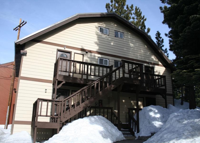 California Mammoth Lakes Exterior Detail