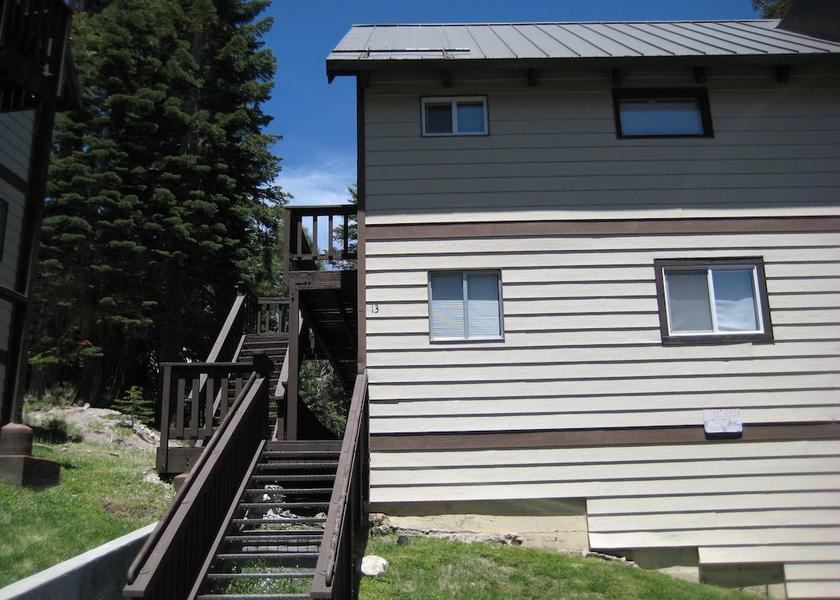 California Mammoth Lakes Facade