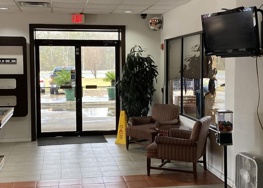 Louisiana Leesville Lobby