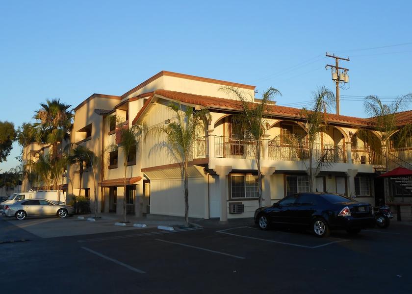 California Buena Park Facade