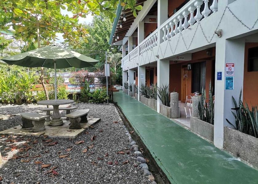 San Jose Uvita Facade