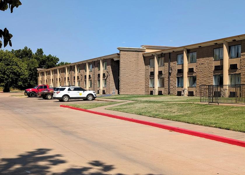 Oklahoma Enid Exterior Detail