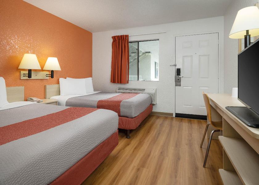 California Buena Park Premium Quadruple Room
