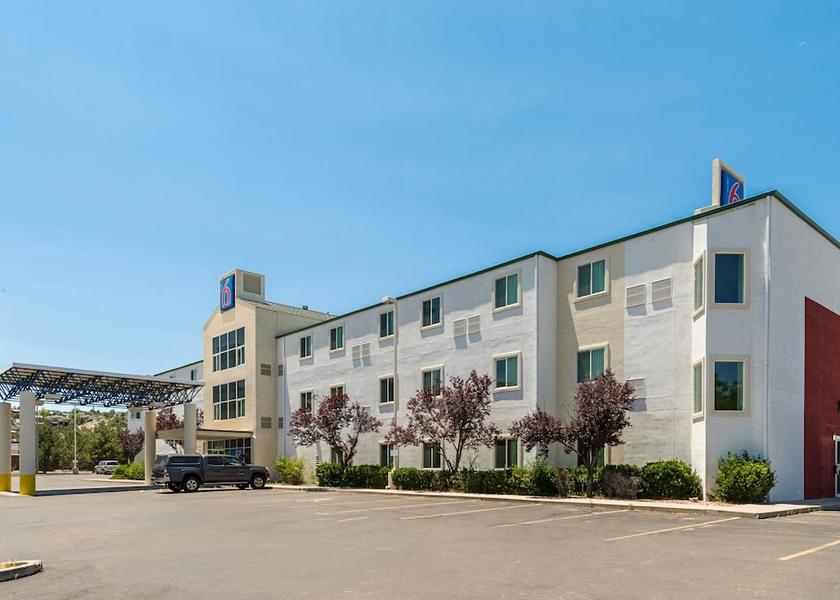 Utah Cedar City Facade