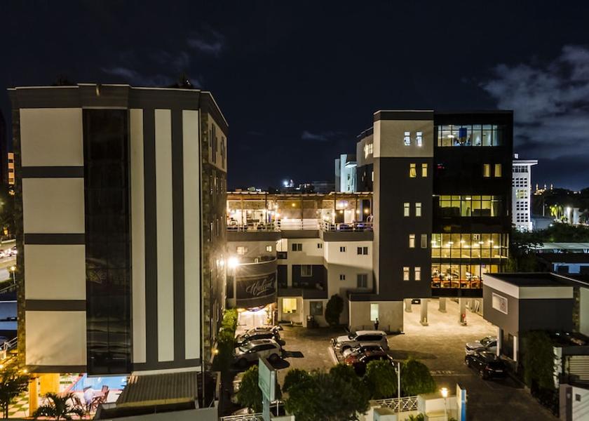  Accra Exterior Detail