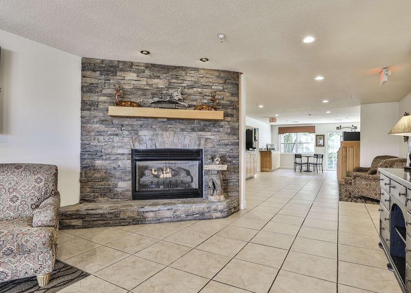 Georgia Ellijay Lobby