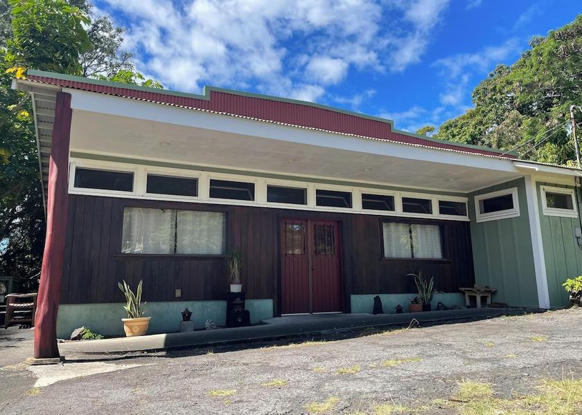 Hawaii Pahala Exterior Detail