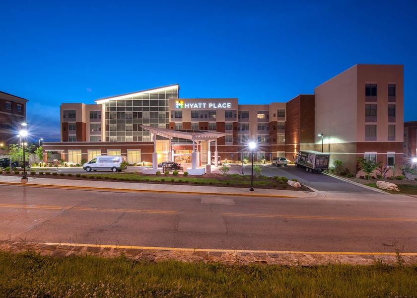 Kentucky Bowling Green Exterior Detail