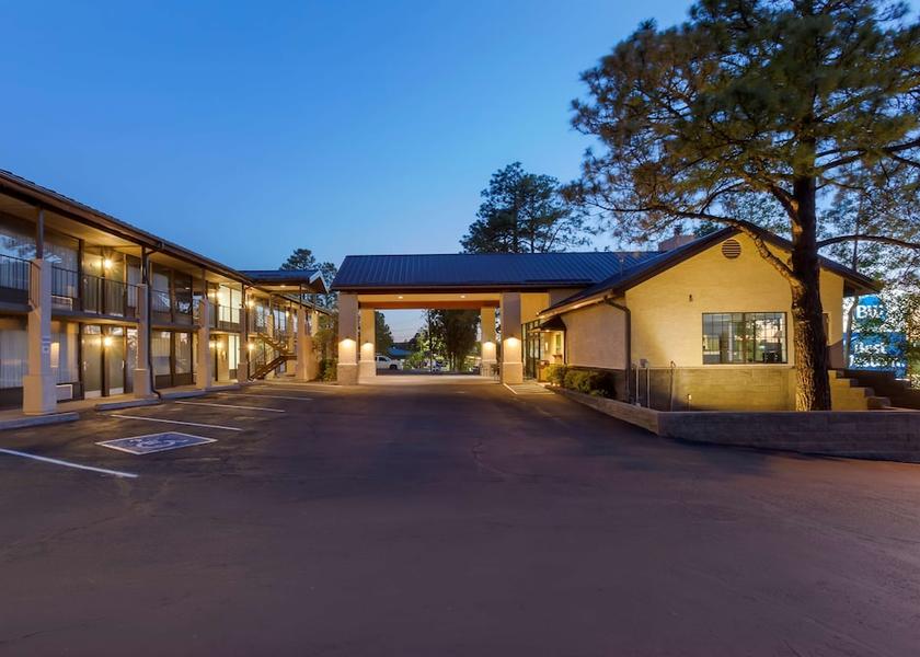 Arizona Show Low Exterior Detail