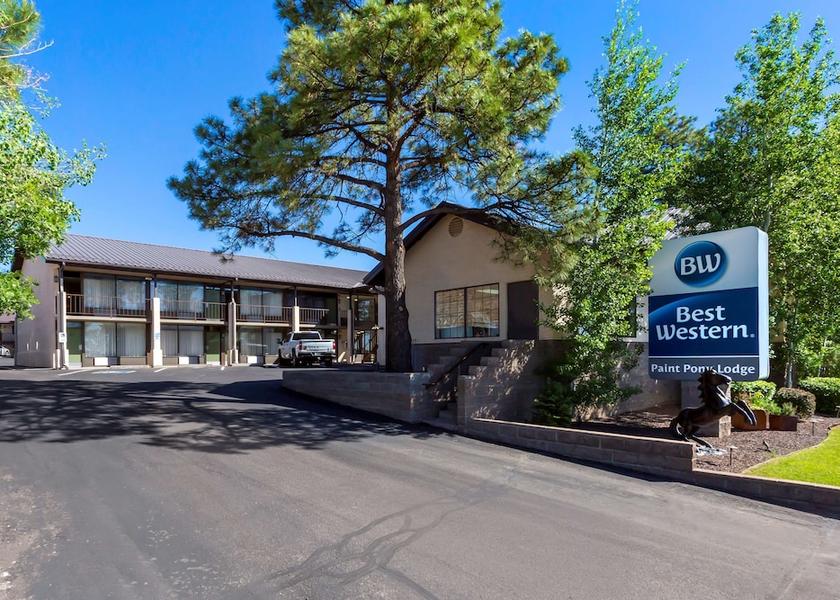 Arizona Show Low Exterior Detail