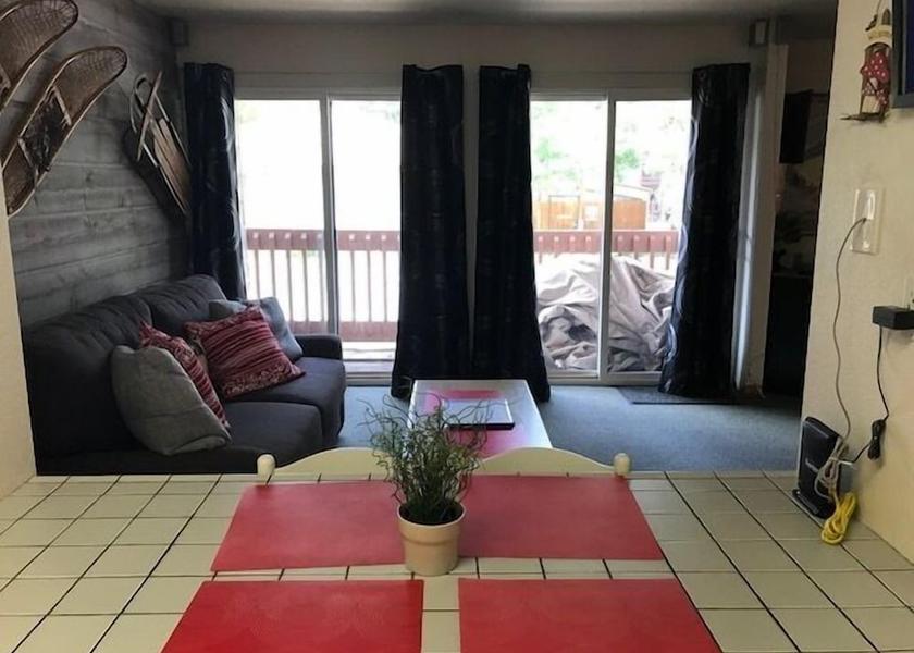 California Mammoth Lakes Dining Area
