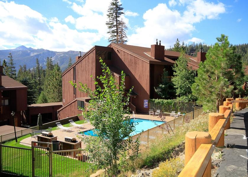 California Mammoth Lakes Property Grounds