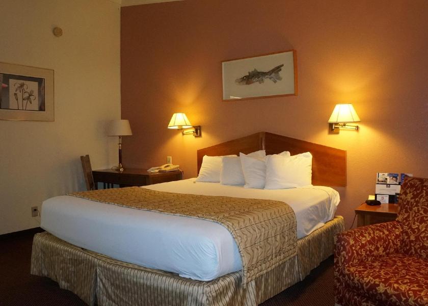 California Oroville Guestroom