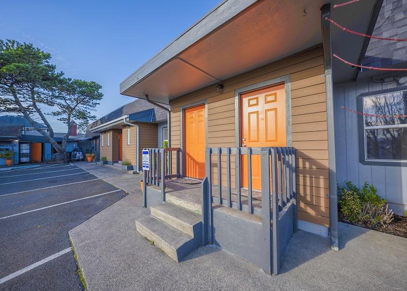 Oregon Seaside Property entrance