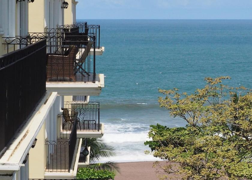 Puntarenas Jaco Exterior Detail