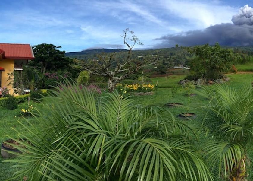 Cartago Santa Cruz de Turrialba Facade