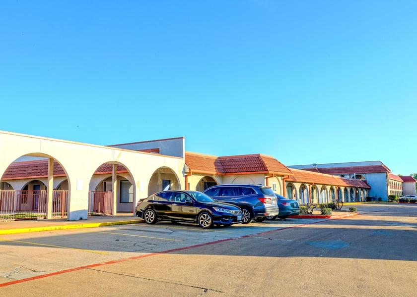 Texas Longview Exterior Detail