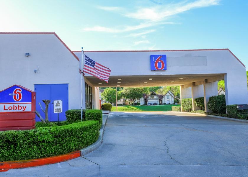 Texas Longview Entrance