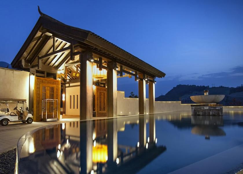  Chongqing Exterior Detail