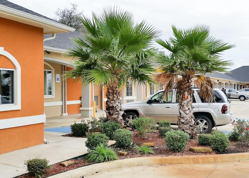 Texas Pleasanton Porch