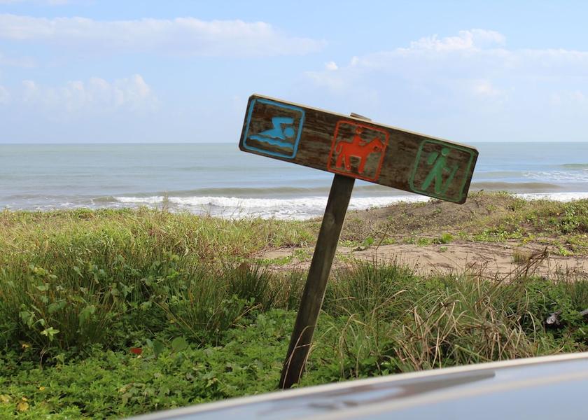 Colon Barra de Chapagua Beach