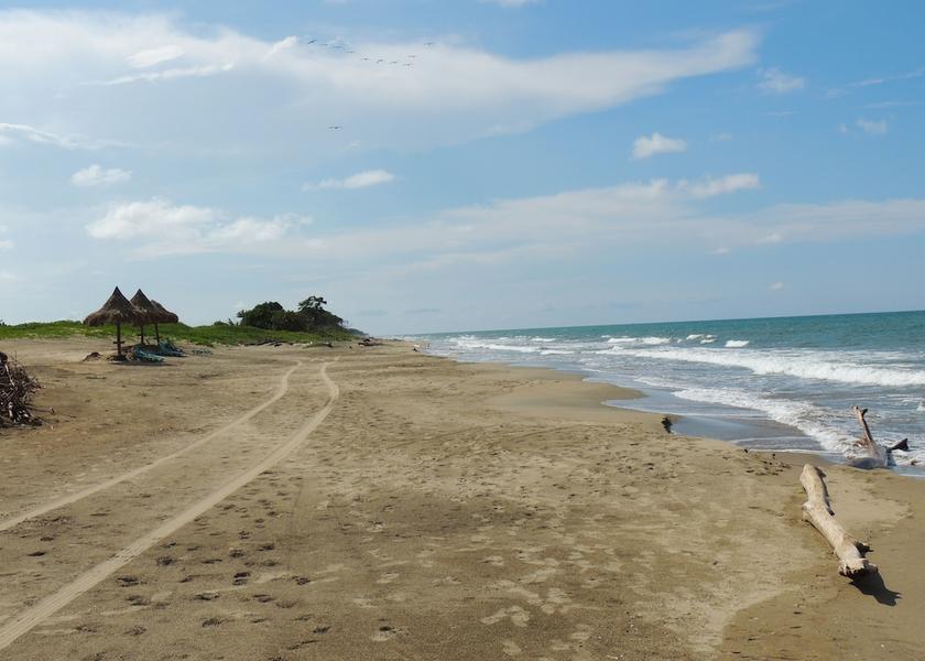 Colon Barra de Chapagua Beach