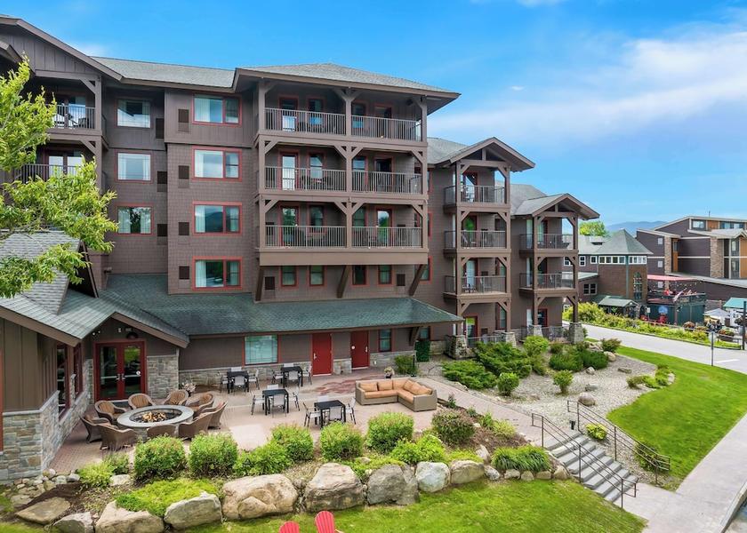 New York Lake Placid Exterior Detail