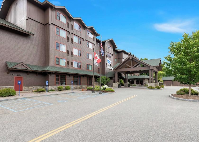 New York Lake Placid Exterior Detail